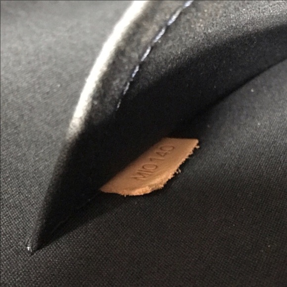 Louis Vuitton Alma Vernis gm bleu nuit - Picture 6 of 7